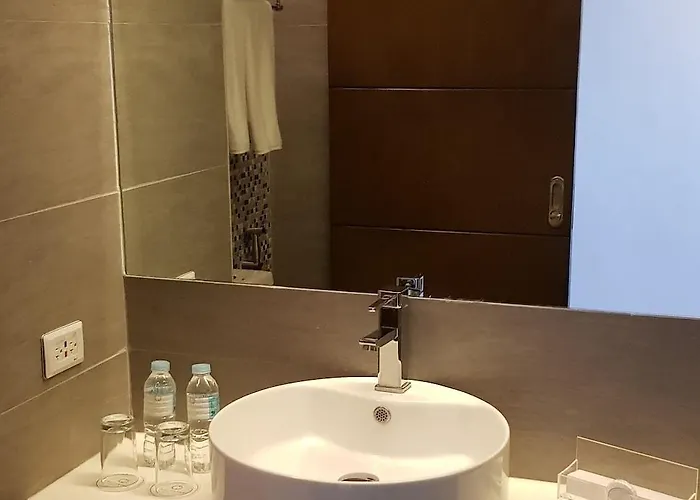 One Hotel&suites 4*